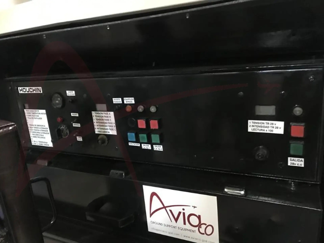 HOUCHIN D690DV - Аэродромный источник питания: фото 4 HOUCHIN D690DV - Аэродромный источник питания: фото 4