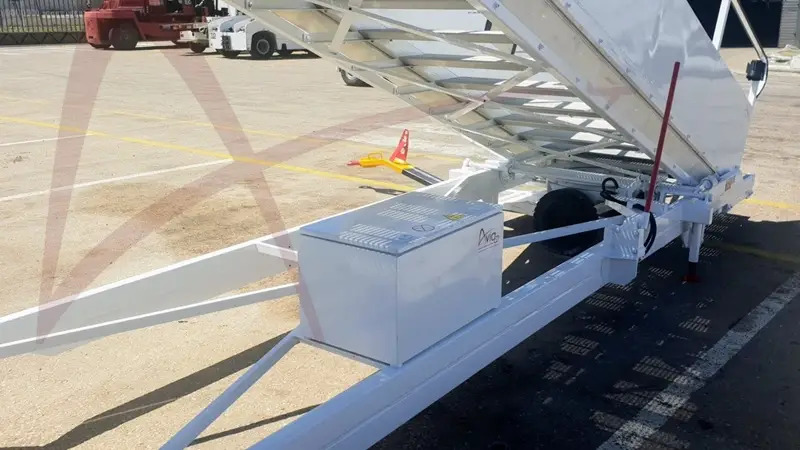 HUNERT 5.17-01 - Пассажирский трап: фото 2 HUNERT 5.17-01 - Пассажирский трап: фото 2