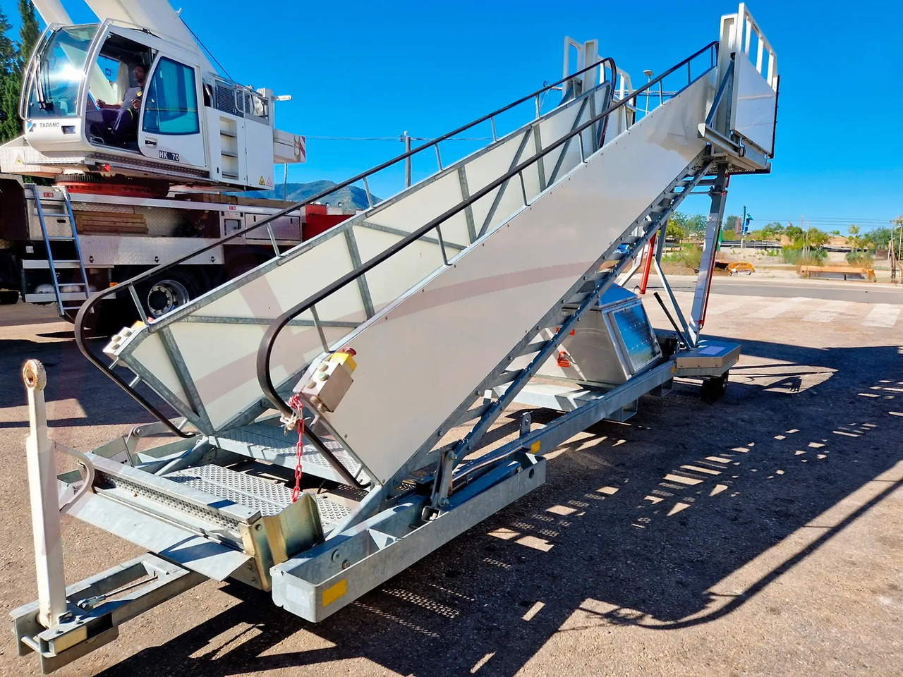 SPS PT-18_2 - Пассажирский трап: фото 3 SPS PT-18_2 - Пассажирский трап: фото 3