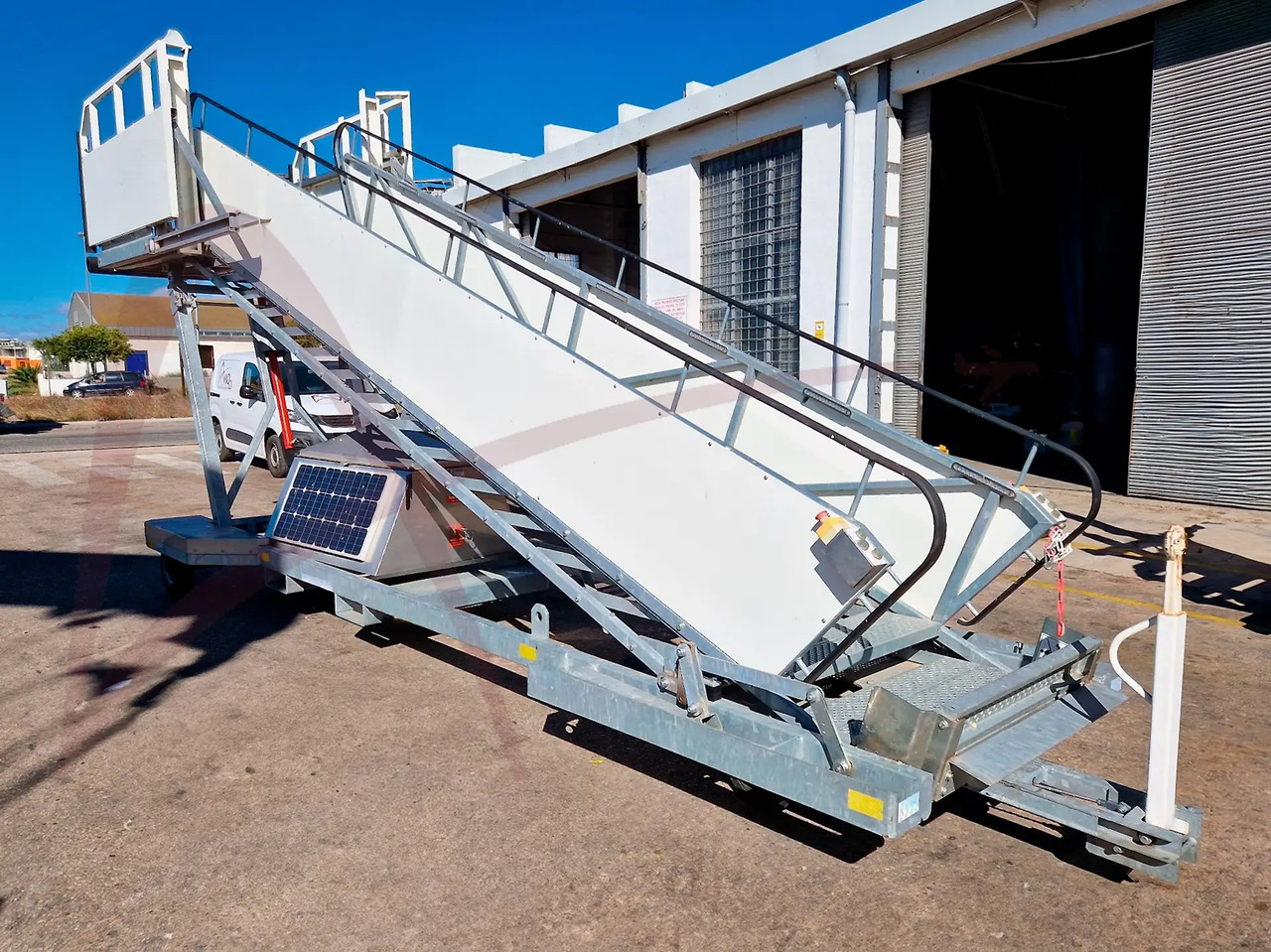 SPS PT-18_2 - Пассажирский трап: фото 2 SPS PT-18_2 - Пассажирский трап: фото 2