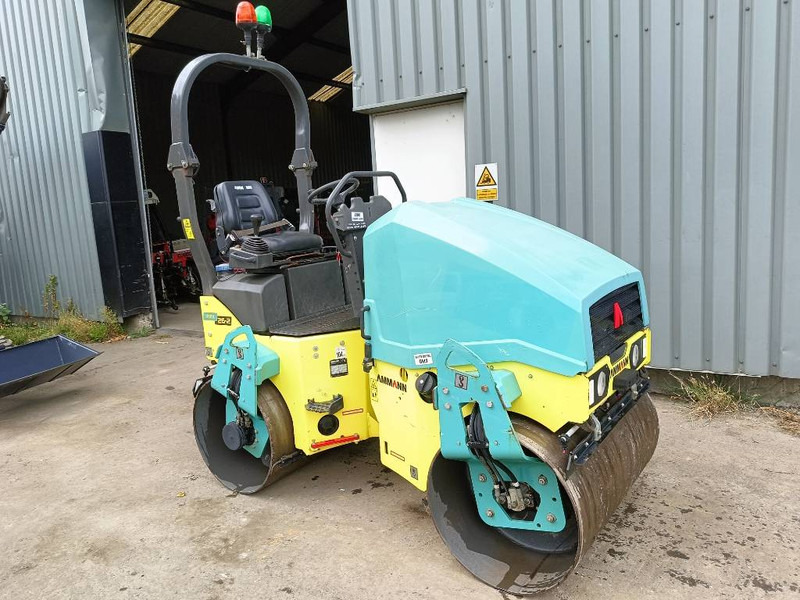 Ammann ARX 26 -2 double drum roller compactor wals - Каток: фото 1 Ammann ARX 26 -2 double drum roller compactor wals - Каток: фото 1