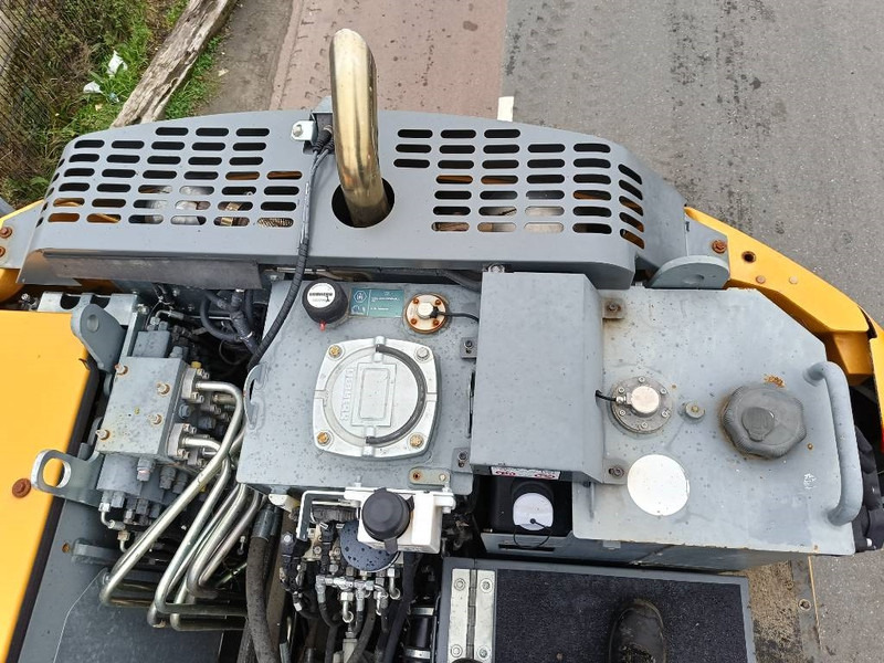 Колёсный экскаватор Liebherr A 910 Compact mobiele graafmachine excavator 12,5T: фото 19