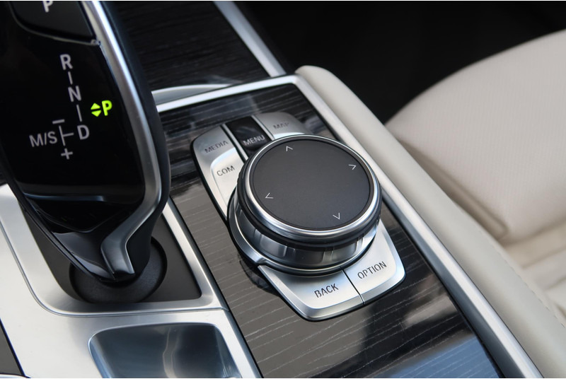 BMW 7 Serie 740Ld xDrive High Executive M-PAKKET/ MASSAGE/ PANO/ DEALER OND/ VOL! лизинг BMW 7 Serie 740Ld xDrive High Executive M-PAKKET/ MASSAGE/ PANO/ DEALER OND/ VOL!: фото 11