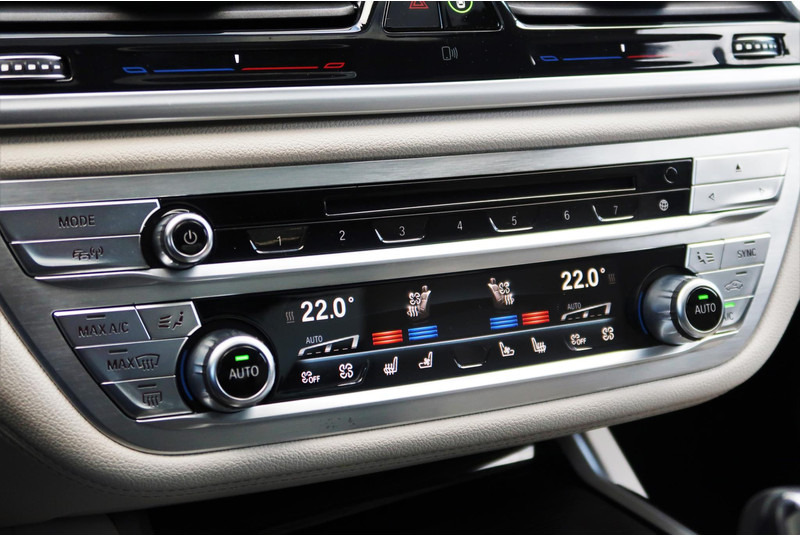 BMW 7 Serie 740Ld xDrive High Executive M-PAKKET/ MASSAGE/ PANO/ DEALER OND/ VOL! лизинг BMW 7 Serie 740Ld xDrive High Executive M-PAKKET/ MASSAGE/ PANO/ DEALER OND/ VOL!: фото 14