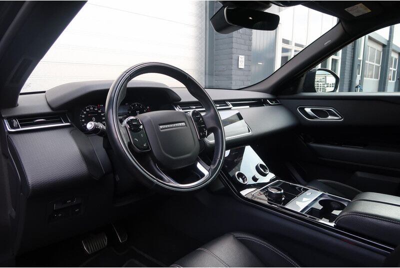 Land Rover Range Rover Velar 2.0 I4 Turbo AWD R-Dynamic P300S HSE PANO/ LED/ MEMORY/ CAMERA/ ACC/ KEYLESS/ TREKHAAK - Внедорожник: фото 3 Land Rover Range Rover Velar 2.0 I4 Turbo AWD R-Dynamic P300S HSE PANO/ LED/ MEMORY/ CAMERA/ ACC/ KEYLESS/ TREKHAAK - Внедорожник: фото 3