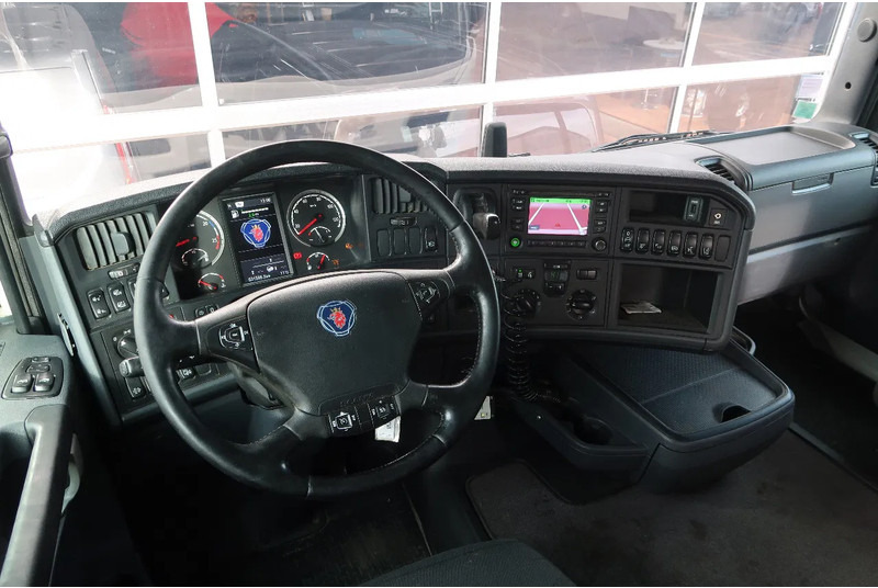 Scania R450 6X2/ HOOKLIFT 20T/ RETARDER/ LIFT/ - Тросовый мультилифт: фото 2 Scania R450 6X2/ HOOKLIFT 20T/ RETARDER/ LIFT/ - Тросовый мультилифт: фото 2