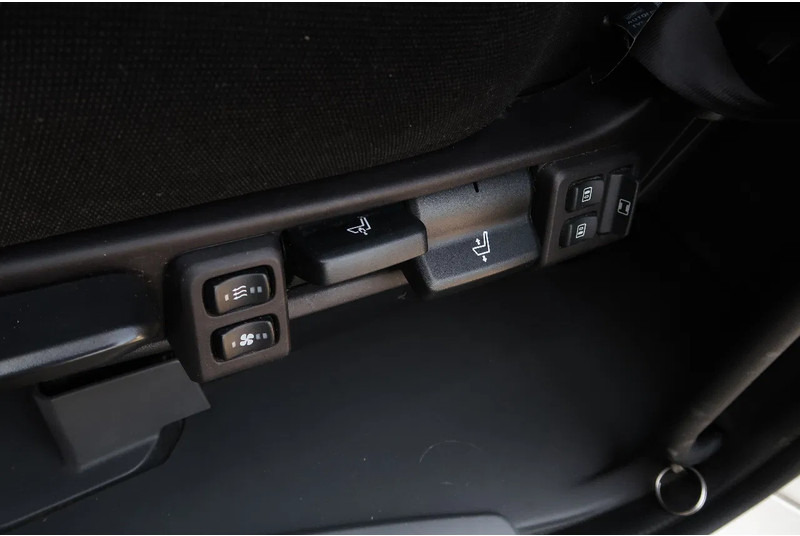 Тягач Scania S450 NGS RETARDER/ 2X TANK/ ACC/ PARK CLIMA/ DIFF LOCK: фото 15