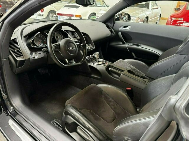 AUDI R8 4.2 FSI V8 quattro Coupé makellos!... - Купе: фото 5 AUDI R8 4.2 FSI V8 quattro Coupé makellos!... - Купе: фото 5