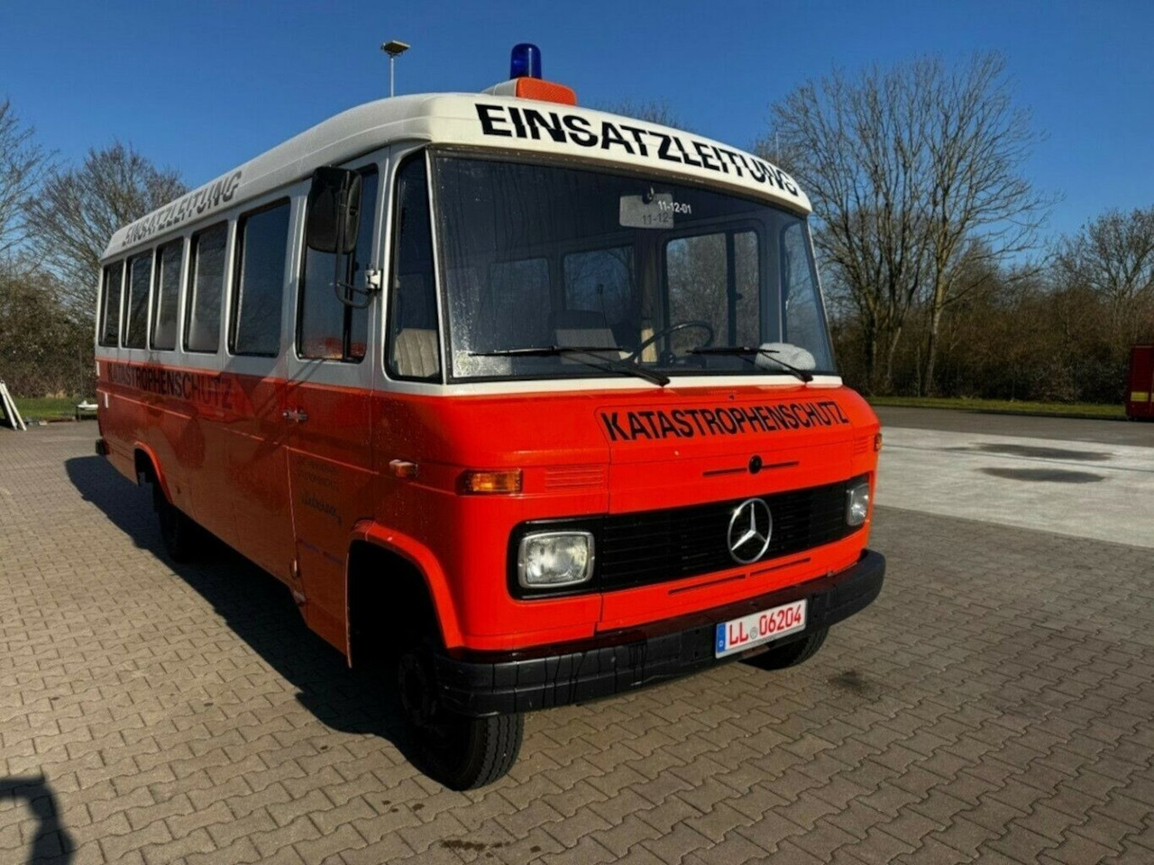 Mercedes-Benz O 309D Breitmaul Bus - Кастенваген: фото 1 Mercedes-Benz O 309D Breitmaul Bus - Кастенваген: фото 1
