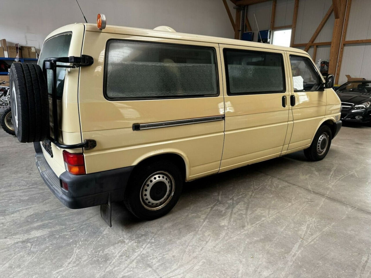 Volkswagen T4 2.5 TDI Syncro 4x4 lang 1. Hand! - Кастенваген: фото 5 Volkswagen T4 2.5 TDI Syncro 4x4 lang 1. Hand! - Кастенваген: фото 5
