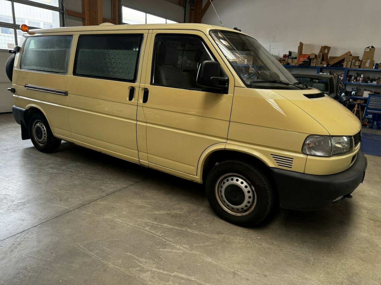 Volkswagen T4 2.5 TDI Syncro 4x4 lang 1. Hand! - Кастенваген: фото 4 Volkswagen T4 2.5 TDI Syncro 4x4 lang 1. Hand! - Кастенваген: фото 4