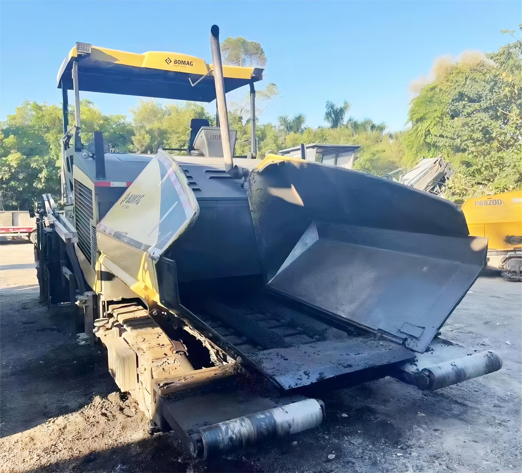 BOMAG BF800C Asphalt Paver Machine Used Asphalt Paver - Асфальтоукладчик: фото 2 BOMAG BF800C Asphalt Paver Machine Used Asphalt Paver - Асфальтоукладчик: фото 2