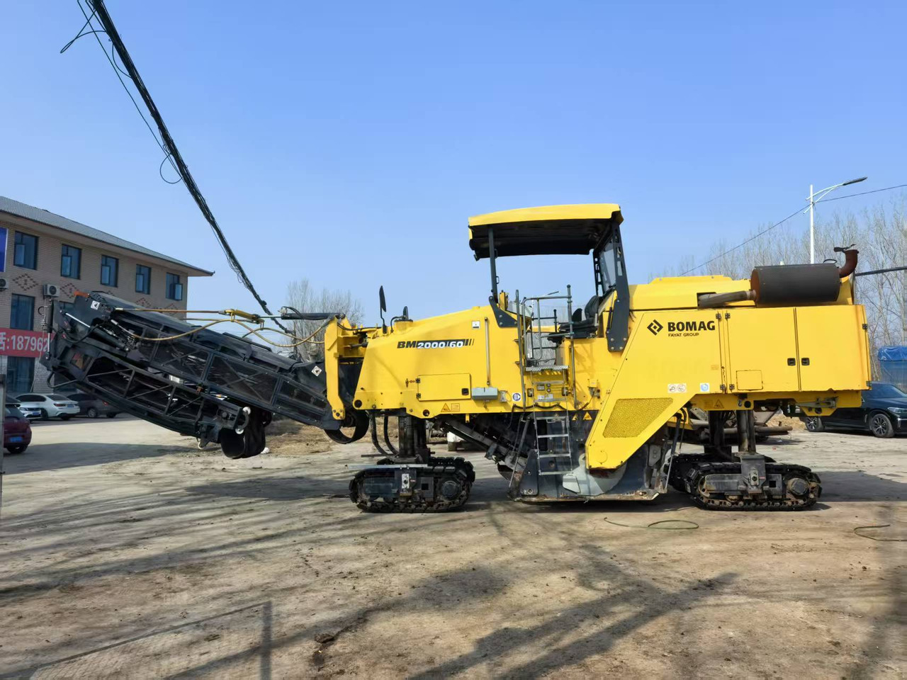 BOMAG Second Hand Asphalt Milling Machine BM2000/60 Asphalt Cold Milling Machine Price - Дорожная фреза: фото 2 BOMAG Second Hand Asphalt Milling Machine BM2000/60 Asphalt Cold Milling Machine Price - Дорожная фреза: фото 2