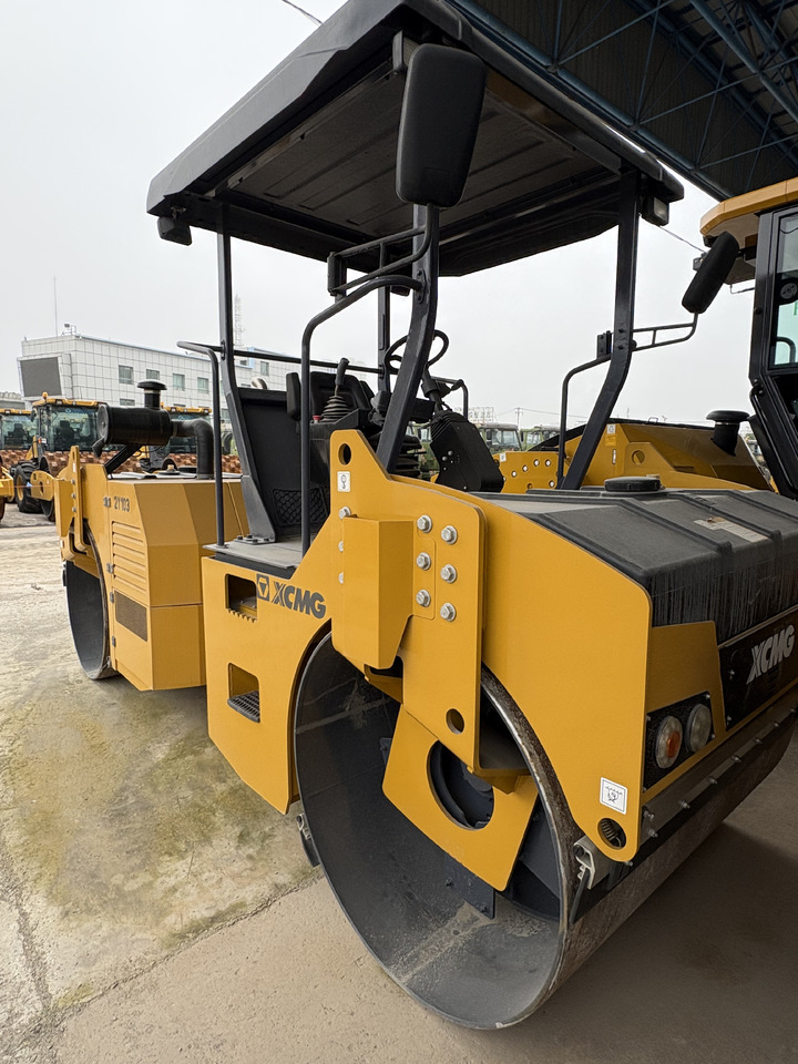 XCMG 8 ton 2Y103 double drum used vibratory road roller compactor 2022 - Дорожный каток: фото 5 XCMG 8 ton 2Y103 double drum used vibratory road roller compactor 2022 - Дорожный каток: фото 5