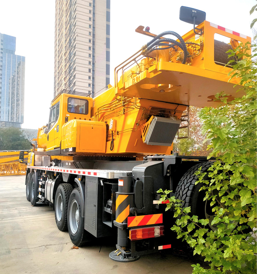 XCMG Offical 100 Tons Used Truck Crane XCT100L7-1 Boom Mobile Crane Price For Sale - Мобильный кран: фото 3 XCMG Offical 100 Tons Used Truck Crane XCT100L7-1 Boom Mobile Crane Price For Sale - Мобильный кран: фото 3