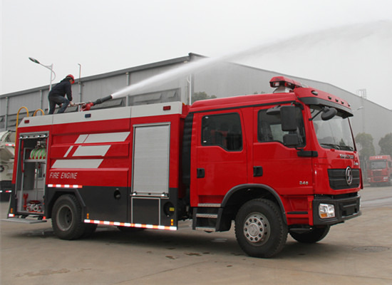 XCMG Official 2024 Year Used Fire Fighting Truck YZR5110 China Water Tank Fire Rescue Truck For Sale - Пожарная машина: фото 2 XCMG Official 2024 Year Used Fire Fighting Truck YZR5110 China Water Tank Fire Rescue Truck For Sale - Пожарная машина: фото 2