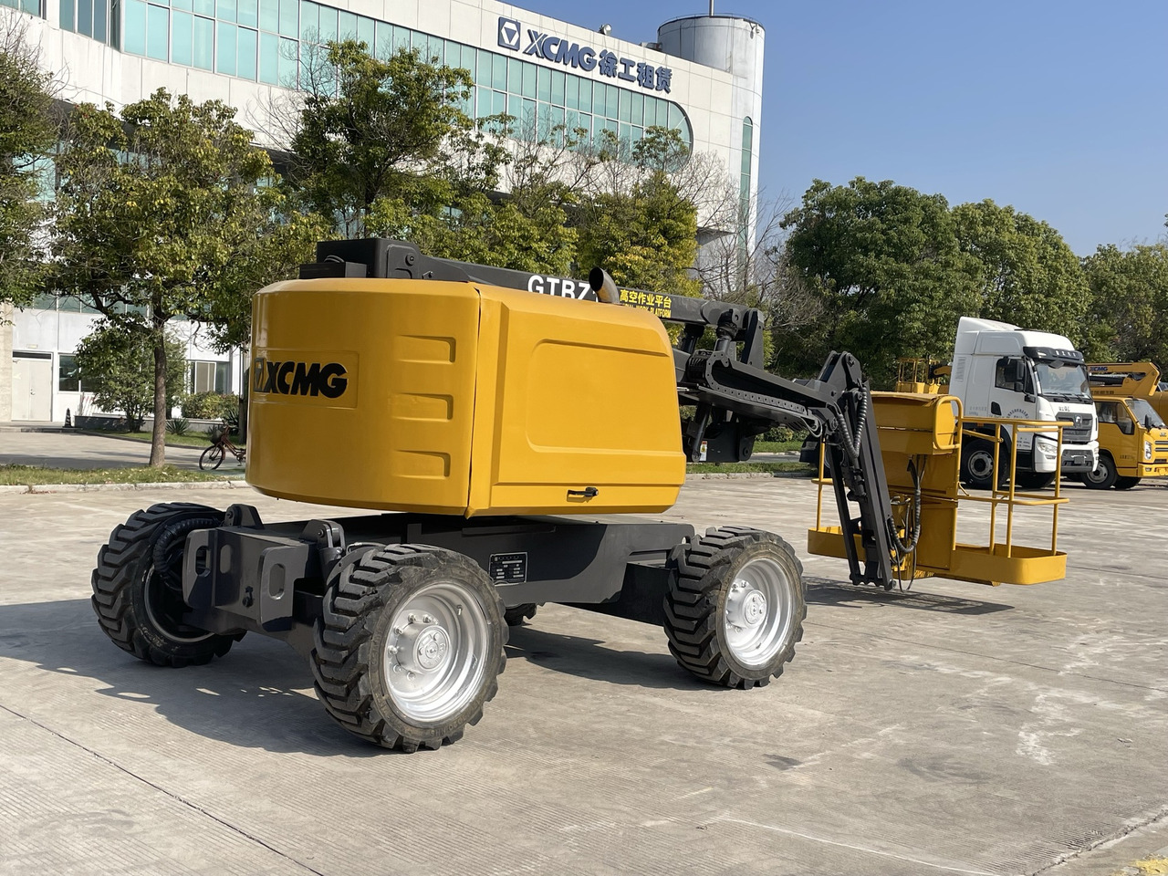 XCMG Official Cherry Picker Lift GTBZ14J 14m Used Articulated Boom Lift Hot Sale - Коленчатый подъемник: фото 5 XCMG Official Cherry Picker Lift GTBZ14J 14m Used Articulated Boom Lift Hot Sale - Коленчатый подъемник: фото 5