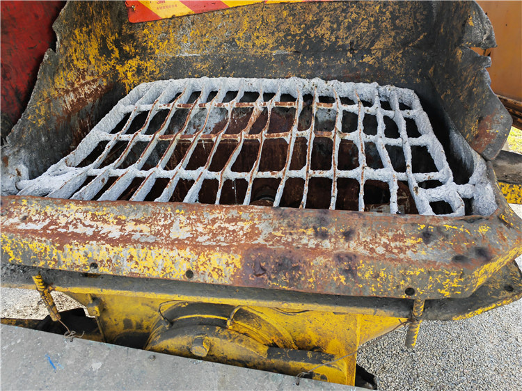 XCMG Official Hb56K 2016 Year 56m Concrete Boom Pump Truck for Sale - Автобетононасос: фото 5 XCMG Official Hb56K 2016 Year 56m Concrete Boom Pump Truck for Sale - Автобетононасос: фото 5