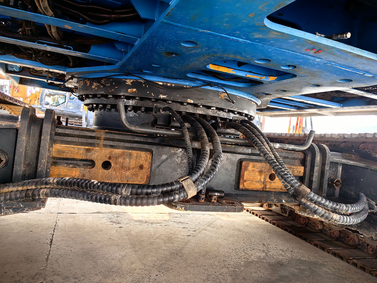 Буровая машина XCMG Official Used rotary drilling rig XR240E 80m Hydraulic Piling Rig Machine For Sale: фото 9