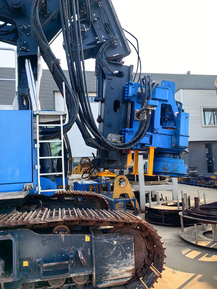 XCMG Official Used rotary drilling rig XR240E 80m Hydraulic Piling Rig Machine For Sale - Буровая машина: фото 4 XCMG Official Used rotary drilling rig XR240E 80m Hydraulic Piling Rig Machine For Sale - Буровая машина: фото 4