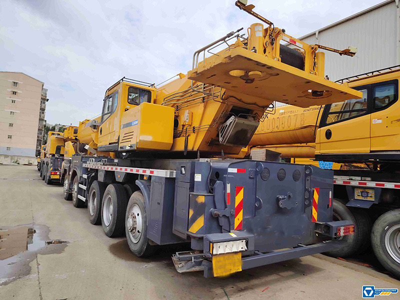 XCMG QY95K7C used 95 ton mobile crane with good condition - Мобильный кран: фото 4 XCMG QY95K7C used 95 ton mobile crane with good condition - Мобильный кран: фото 4