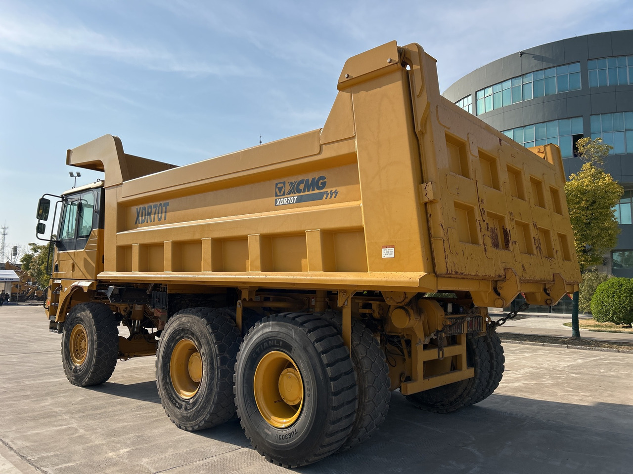 XCMG XDR70T second hand mining dump truck price - Горнодобывающая техника: фото 4 XCMG XDR70T second hand mining dump truck price - Горнодобывающая техника: фото 4