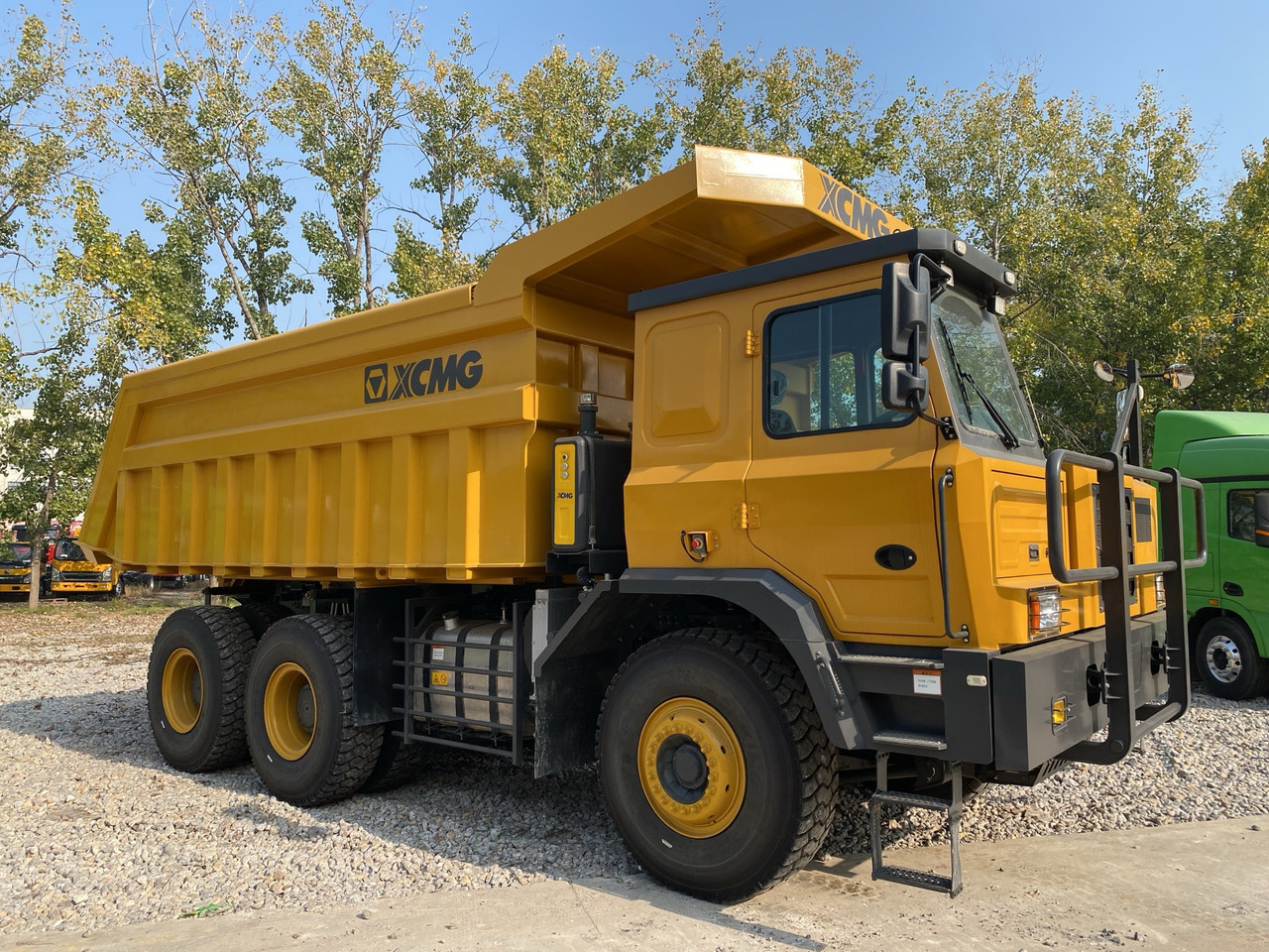 XCMG XKT105A used Wide-Body dump truck for mining - Горнодобывающая техника: фото 3 XCMG XKT105A used Wide-Body dump truck for mining - Горнодобывающая техника: фото 3