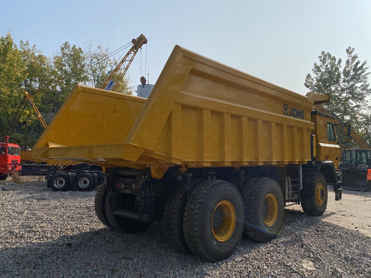 XCMG XKT105A used Wide-Body dump truck for mining - Горнодобывающая техника: фото 4 XCMG XKT105A used Wide-Body dump truck for mining - Горнодобывающая техника: фото 4