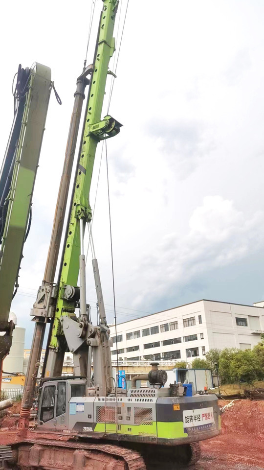 Zoomlion ZR360L used 2022 Rotary Drilling Rig price - Буровая машина: фото 5 Zoomlion ZR360L used 2022 Rotary Drilling Rig price - Буровая машина: фото 5