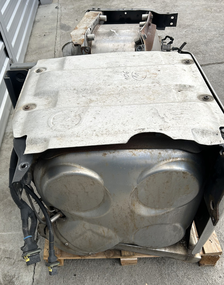 DAF CATALYTIC CONVERTER FOR DAF XF 106 BDF - Катализатор: фото 2 DAF CATALYTIC CONVERTER FOR DAF XF 106 BDF - Катализатор: фото 2