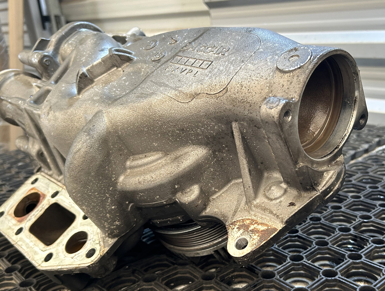 Помпа DAF DAF XF 106 480 COOLANT PUMP: фото 12 Помпа DAF DAF XF 106 480 COOLANT PUMP: фото 12