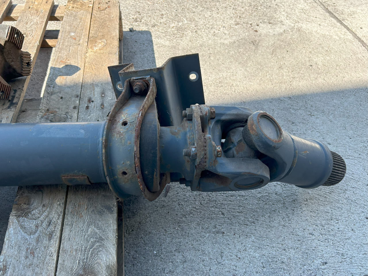 DAF XF 106 480 DRIVE SHAFT - Карданный вал: фото 4 DAF XF 106 480 DRIVE SHAFT - Карданный вал: фото 4