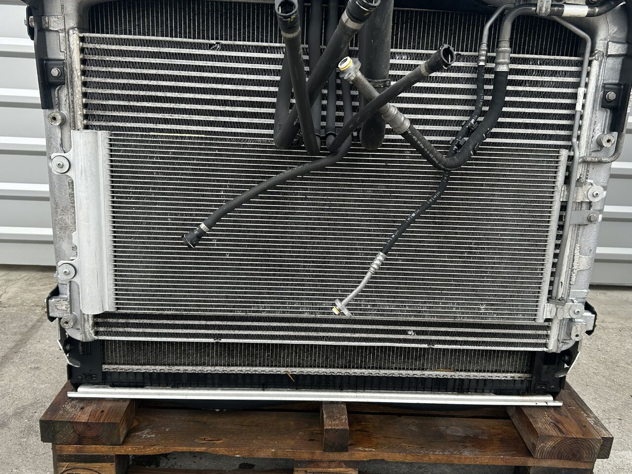 DAF XF 106 G2 / XG COMPLETE RADIATOR KIT - Радиатор: фото 3 DAF XF 106 G2 / XG COMPLETE RADIATOR KIT - Радиатор: фото 3