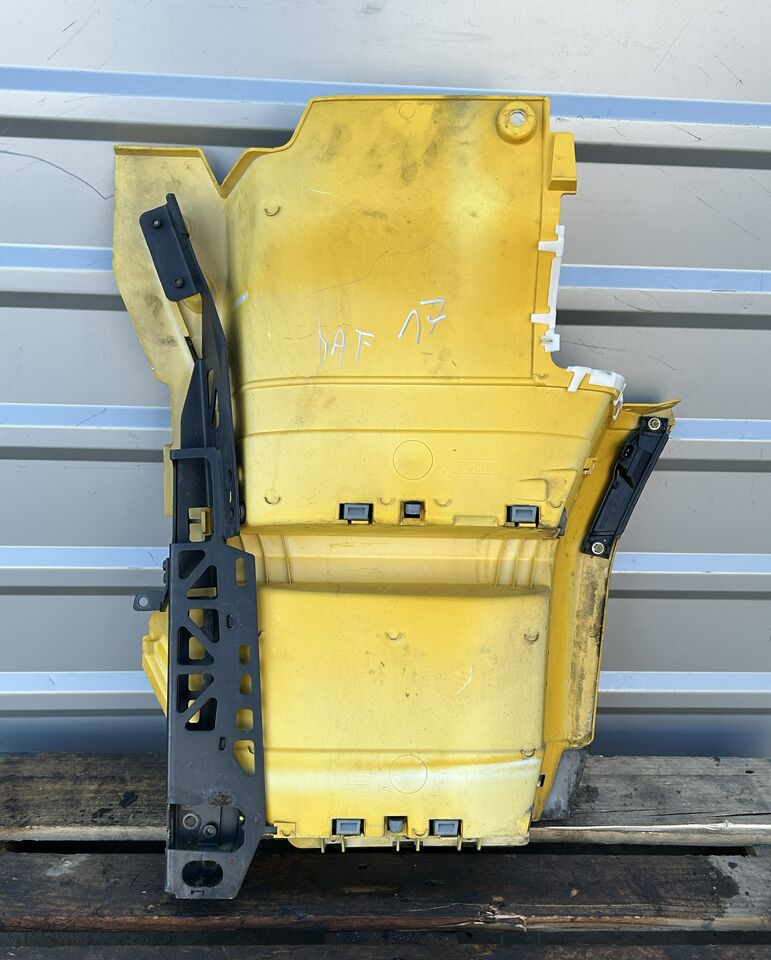 DAF XF 106 G2 / XG RIGHT FOOT STEP - Боковая подножка для Грузовиков: фото 4 DAF XF 106 G2 / XG RIGHT FOOT STEP - Боковая подножка для Грузовиков: фото 4