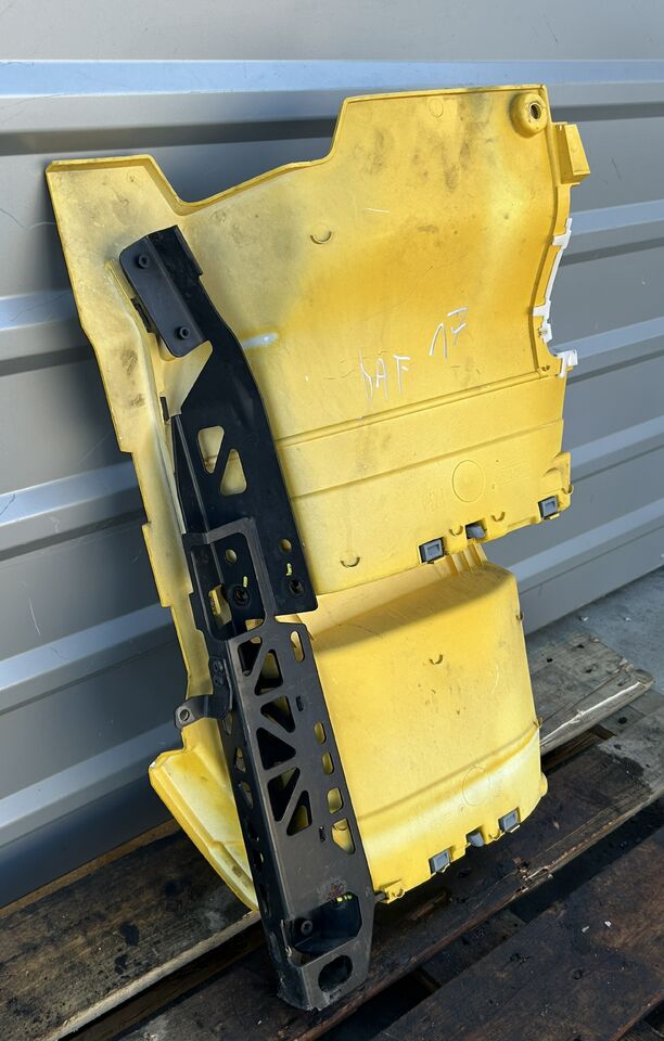 DAF XF 106 G2 / XG RIGHT FOOT STEP - Боковая подножка для Грузовиков: фото 5 DAF XF 106 G2 / XG RIGHT FOOT STEP - Боковая подножка для Грузовиков: фото 5