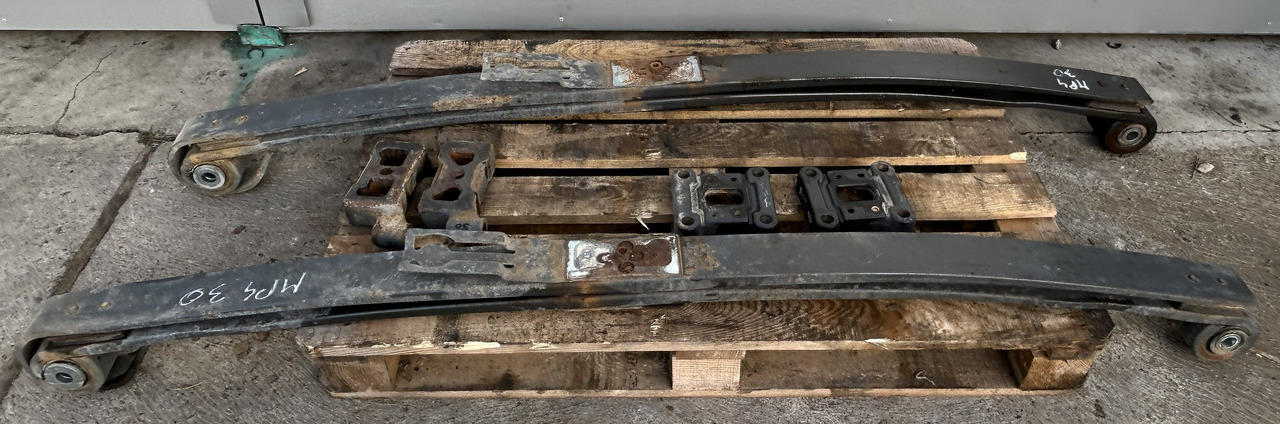 MERCEDES 2-LEAF SPRING MERCEDES ACTROS KIT - Рессорная подвеска: фото 1 MERCEDES 2-LEAF SPRING MERCEDES ACTROS KIT - Рессорная подвеска: фото 1