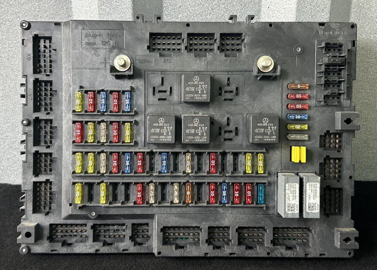 MERCEDES ACTROS MP4 A FUSE MODULE SAM - Предохранитель: фото 1 MERCEDES ACTROS MP4 A FUSE MODULE SAM - Предохранитель: фото 1