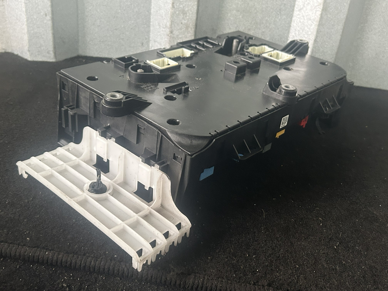 MERCEDES ACTROS MP5 A FUSE MODULE SAM - Предохранитель: фото 5 MERCEDES ACTROS MP5 A FUSE MODULE SAM - Предохранитель: фото 5