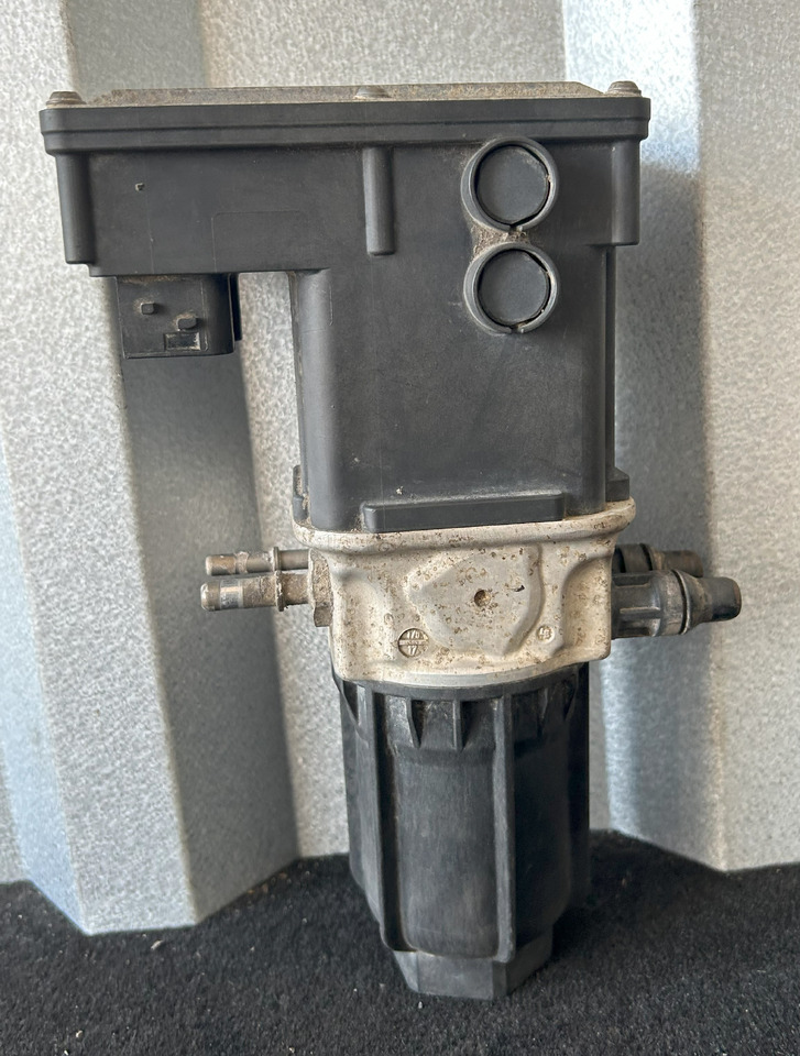 MERCEDES-BENZ ACTROS MP4 ADBLUE PUMP - Глушитель/ Выхлопная система для Грузовиков: фото 1 MERCEDES-BENZ ACTROS MP4 ADBLUE PUMP - Глушитель/ Выхлопная система для Грузовиков: фото 1