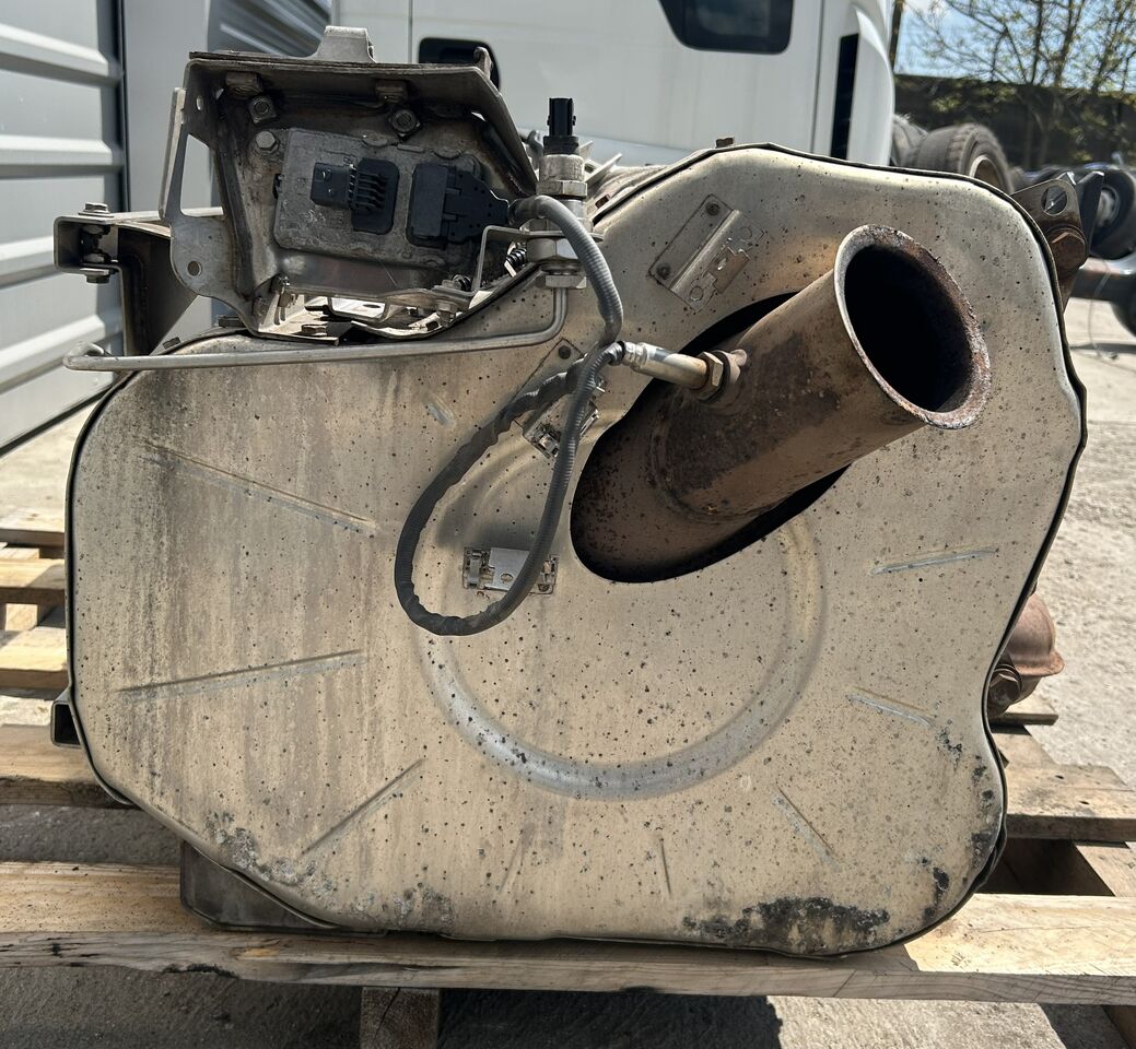 MERCEDES-BENZ ACTROS MP4 DPF CATALYTIC CONVERTER - Катализатор: фото 4 MERCEDES-BENZ ACTROS MP4 DPF CATALYTIC CONVERTER - Катализатор: фото 4