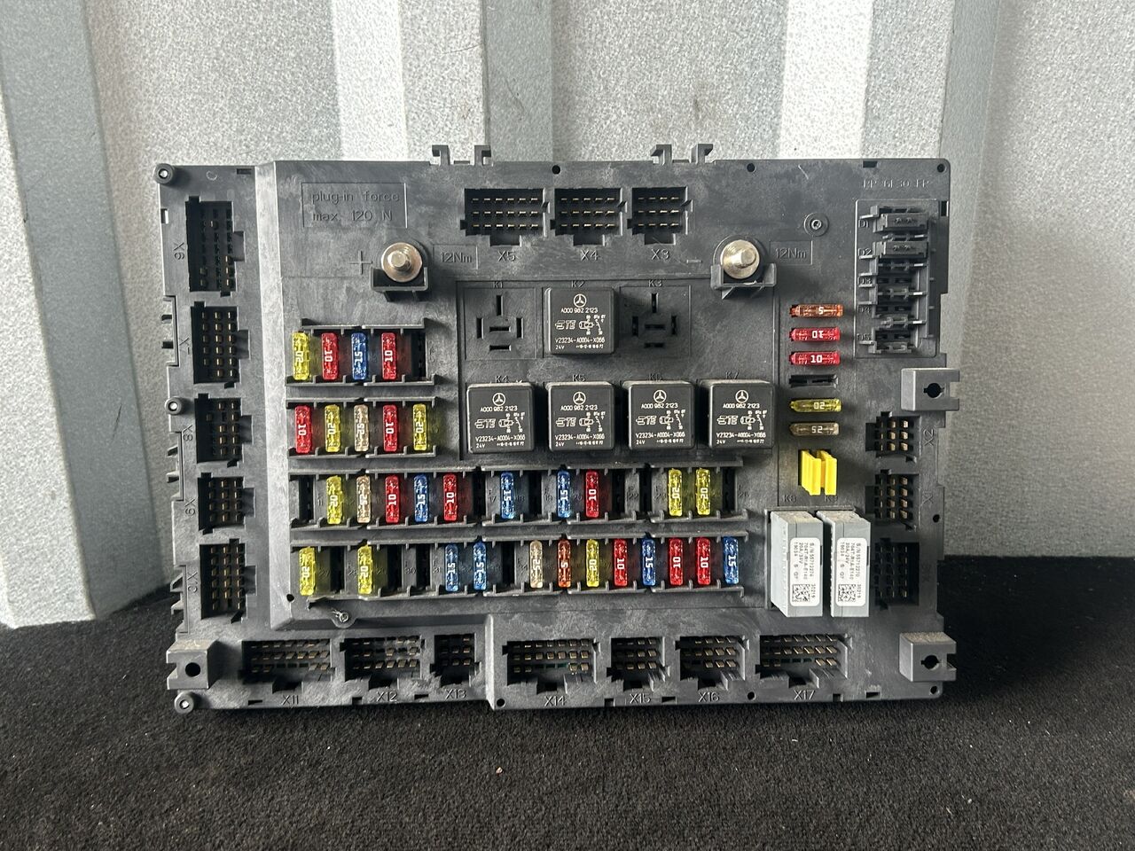 MERCEDES-BENZ ACTROS MP4 SAM FUSE MODULE - Предохранитель: фото 1 MERCEDES-BENZ ACTROS MP4 SAM FUSE MODULE - Предохранитель: фото 1
