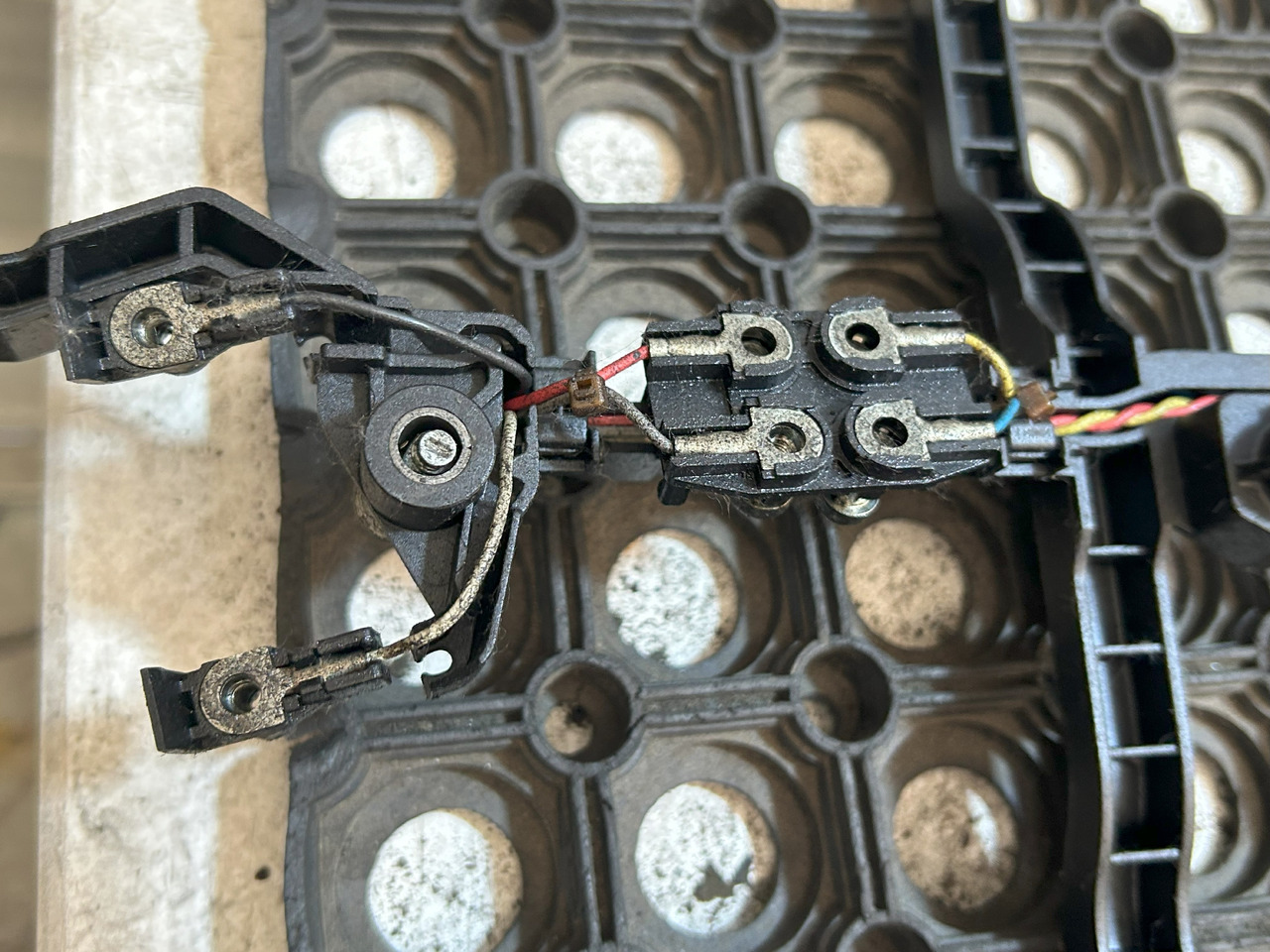 MERCEDES-BENZ ACTROS MP4 WIRE HARNESS, FRAME, ENGINE VALVE COVER - Двигатель и запчасти: фото 5 MERCEDES-BENZ ACTROS MP4 WIRE HARNESS, FRAME, ENGINE VALVE COVER - Двигатель и запчасти: фото 5