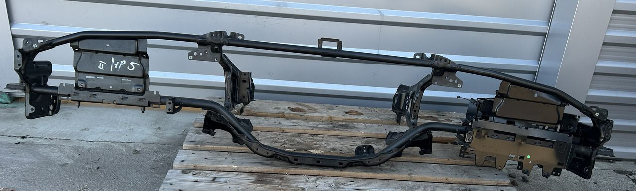 MERCEDES-BENZ ACTROS MP5 CONSOLE FRAME - Приборная панель: фото 5 MERCEDES-BENZ ACTROS MP5 CONSOLE FRAME - Приборная панель: фото 5