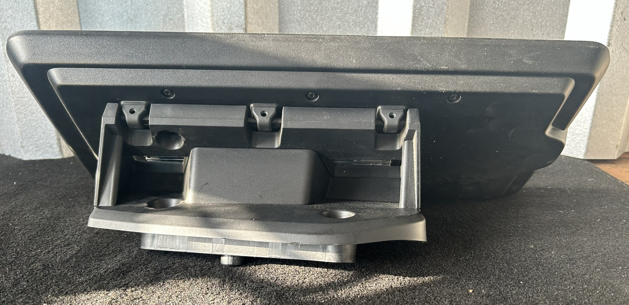 MERCEDES-BENZ ACTROS MP5 MIRROR TABLET WITH HOLDER - RIGHT - Кабина и интерьер: фото 3 MERCEDES-BENZ ACTROS MP5 MIRROR TABLET WITH HOLDER - RIGHT - Кабина и интерьер: фото 3