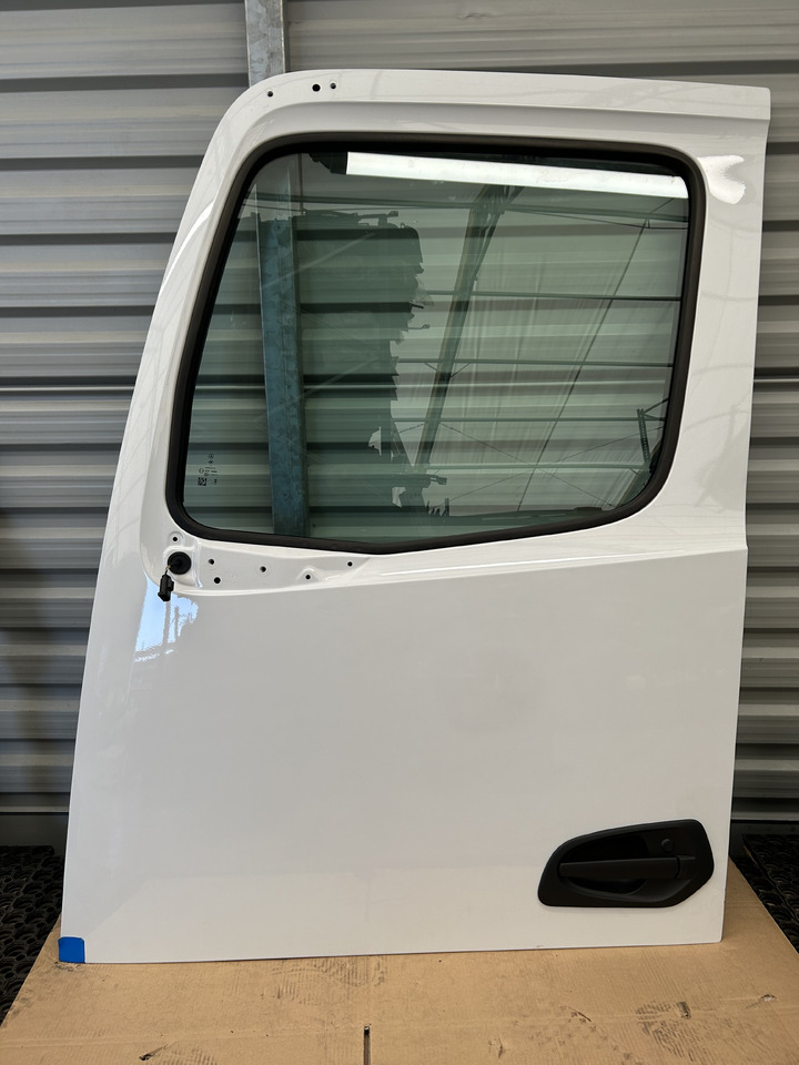 MERCEDES DOOR LEFT narrow cab M-CLASSIC SPACE ACTROS AROCS MP4 MP5 BRAND NEW - Дверь и запчасти: фото 1 MERCEDES DOOR LEFT narrow cab M-CLASSIC SPACE ACTROS AROCS MP4 MP5 BRAND NEW - Дверь и запчасти: фото 1