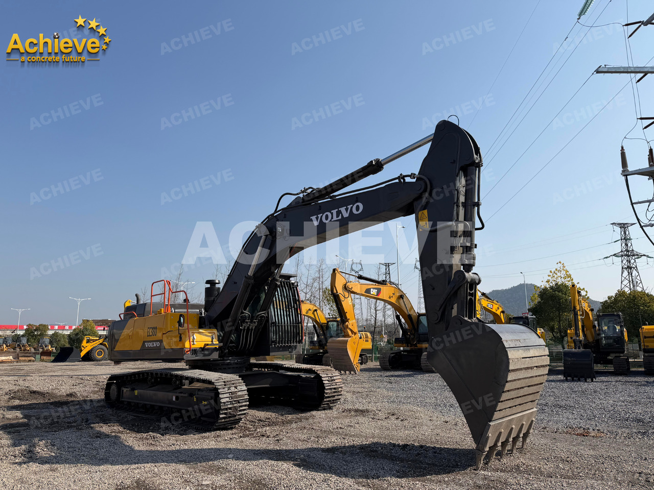 VOLVO EC380 275kW Power in Action! Perfect Digging & Loading Performance 【ACHIEVE】 TOP CONDITION!!! - Гусеничный экскаватор: фото 1 VOLVO EC380 275kW Power in Action! Perfect Digging & Loading Performance 【ACHIEVE】 TOP CONDITION!!! - Гусеничный экскаватор: фото 1