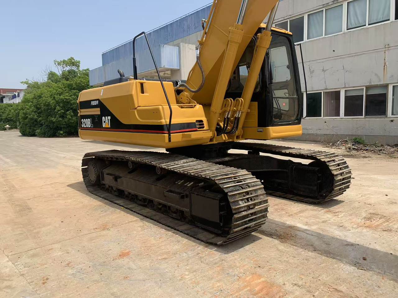 CATERPILLAR 320B, 320BL Secondhand Excavator Made in Japan - Гусеничный экскаватор: фото 4 CATERPILLAR 320B, 320BL Secondhand Excavator Made in Japan - Гусеничный экскаватор: фото 4