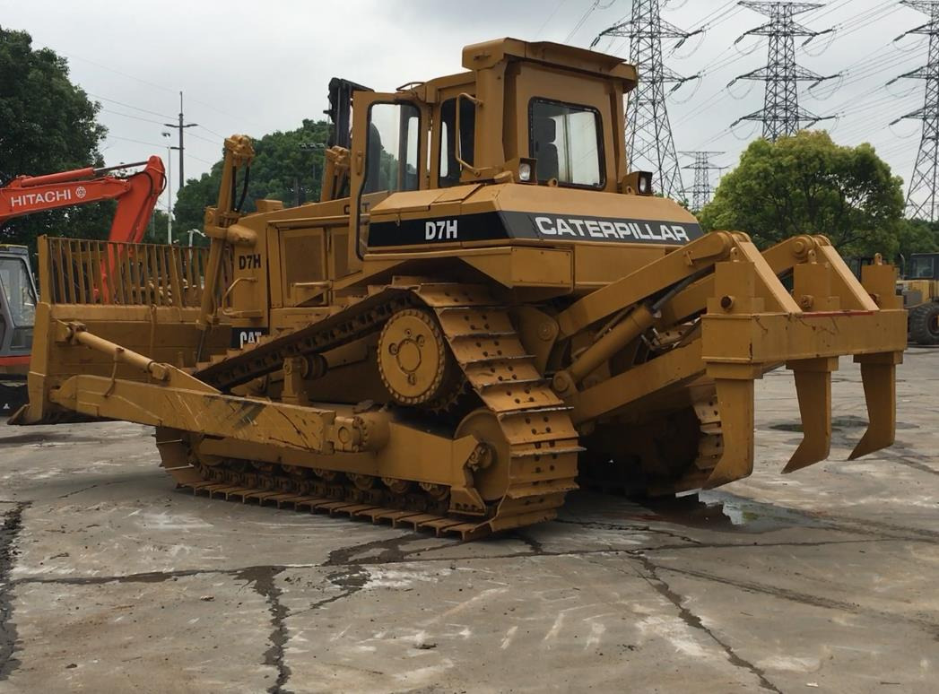 Caterpillar Bulldozer CAT D7H Used Condition Construction Machine - Бульдозер: фото 2 Caterpillar Bulldozer CAT D7H Used Condition Construction Machine - Бульдозер: фото 2
