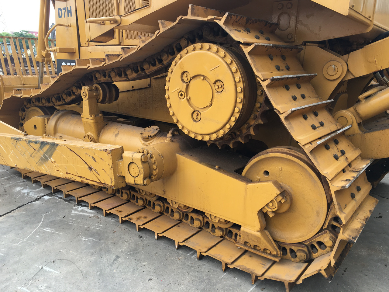 Caterpillar Bulldozer CAT D7H Used Condition Construction Machine - Бульдозер: фото 5 Caterpillar Bulldozer CAT D7H Used Condition Construction Machine - Бульдозер: фото 5