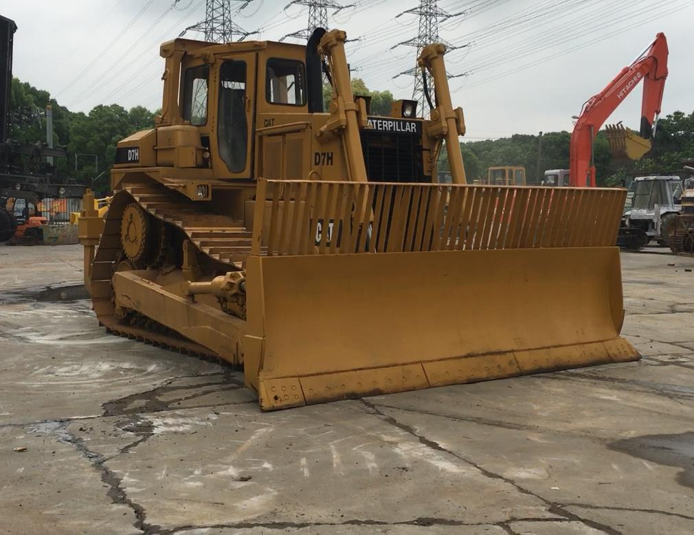 Caterpillar Bulldozer CAT D7H Used Condition Construction Machine - Бульдозер: фото 3 Caterpillar Bulldozer CAT D7H Used Condition Construction Machine - Бульдозер: фото 3